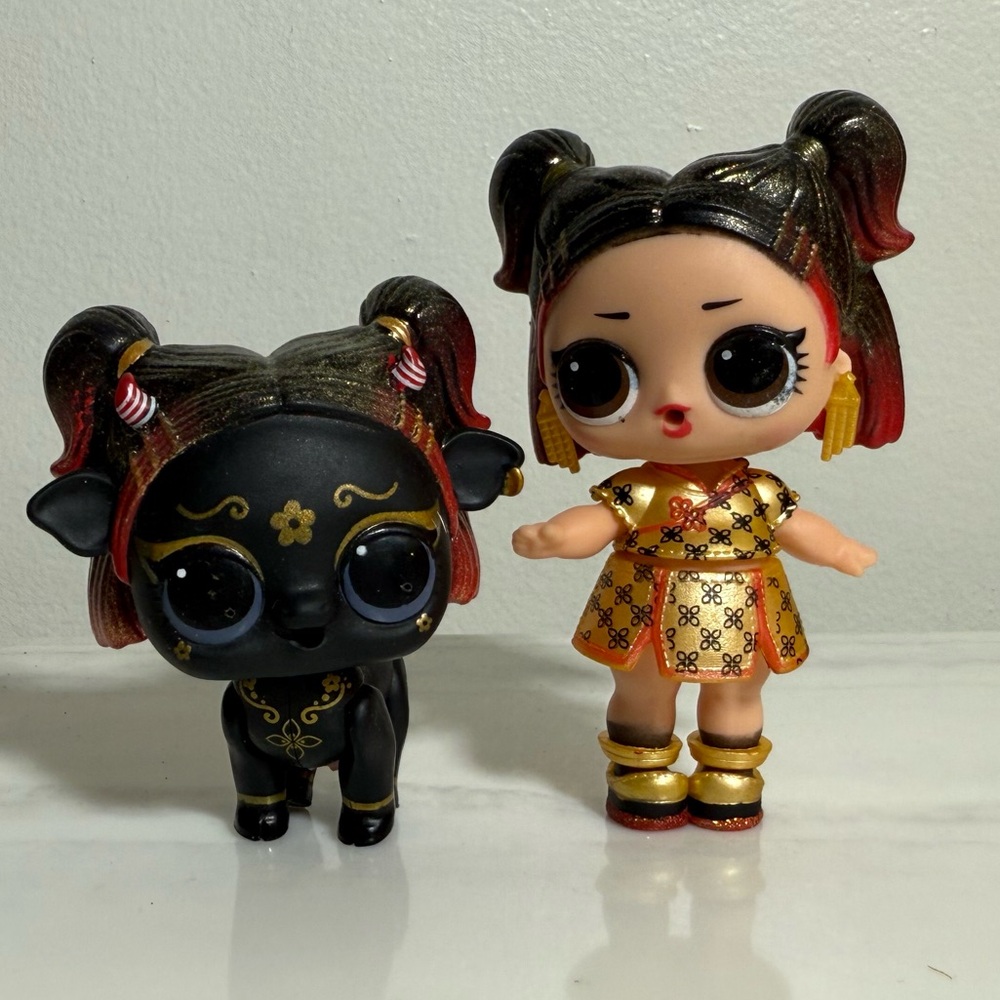 LOL Surprise Doll GOLDEN BB Big Sis LUNAR NEW YEAR EXCLUSIVE Year Of The Ox Pet